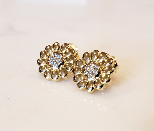 Daisy Floral Design 18k Solid Yellow Gold and Diamond Earrings Pair
